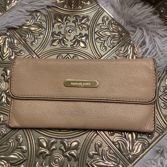 🌹Michael Kors • VINTAGE Black and Tan 100% Genuine Leather Wallets Bundle - Picture 13 of 17